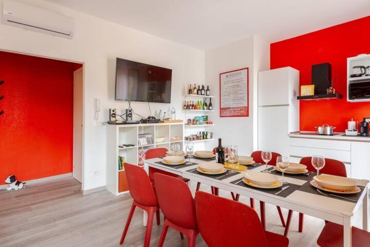 Boutique Apartment Family Chiusi Bagian luar foto